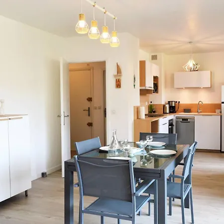 Renove 2021 Avec Balcon Et Garage, Proche Golf, 3 Pieces, 6 Couchages, Le Lavandou. - Fr-1-251-425 Apartmán Le Lavandou