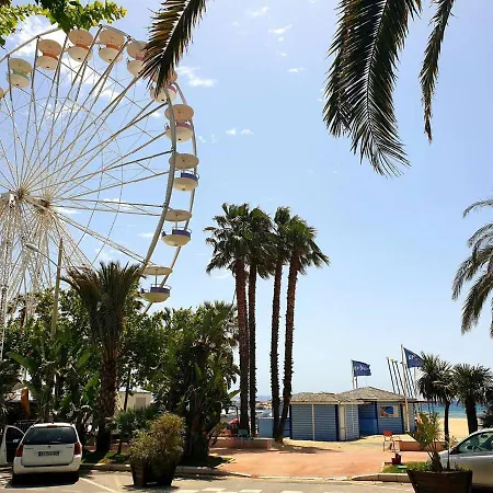 Apartmán Renove 2021 Avec Balcon Et Garage, Proche Golf, 3 Pieces, 6 Couchages, Le Lavandou. - Fr-1-251-425 *