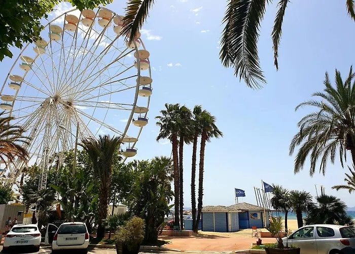 Apartmán Renove 2021 Avec Balcon Et Garage, Proche Golf, 3 Pieces, 6 Couchages, Le Lavandou. - Fr-1-251-425 *